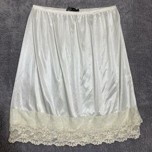 Origami Vivien Lace Layered Skirt Size M